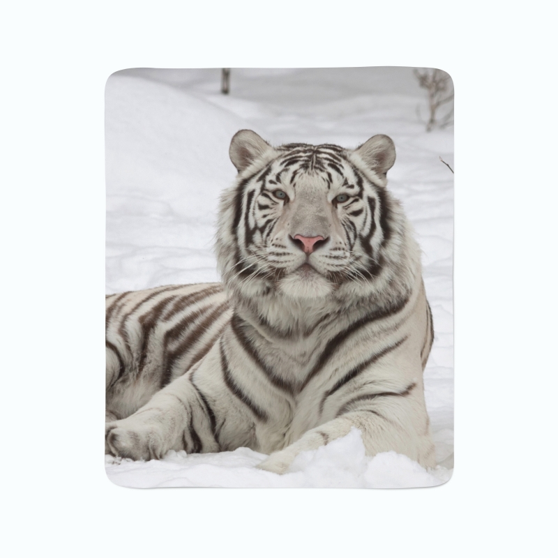 Fleece Blanket White Beauty