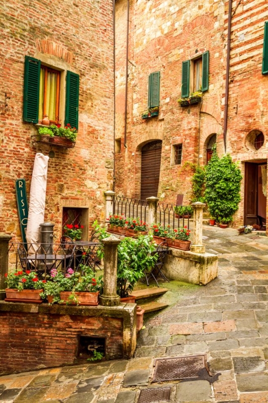 Vintage street in Italy